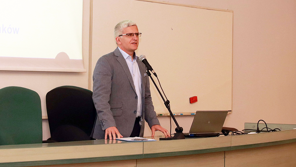Dyrektor Instytutu Prawa, Administracji i Ekonomii prof. dr hab. Andrzej Piasecki