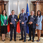 uczestnicy spotkania w siedzibie Zarządu Województwa Małopolskiego