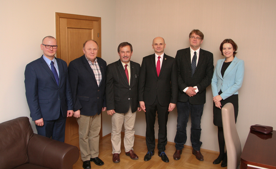 Podpisanie porozumienia o współpracy pomiędzy Instytutem Politologii a Karpackim Oddziałem Straży Granicznej