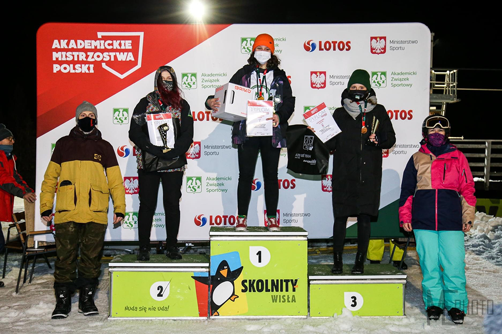 Cztery medale Akademickich Mistrzostw Polski w snowboardzie dla Uniwersytetu Pedagogicznego, zdjęcie 1 (2)