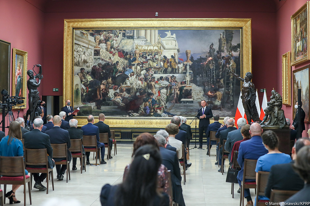 Posiedzenie Społecznego Komitetu Odnowy Zabytków Krakowa w Galerii Sztuki Polskiej XIX wieku w Sukiennicach