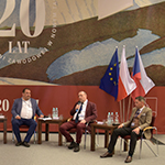 Uczestnicy panelu „Kanon narodowy – kanon regionalny – kanon środkowoeuropejski”